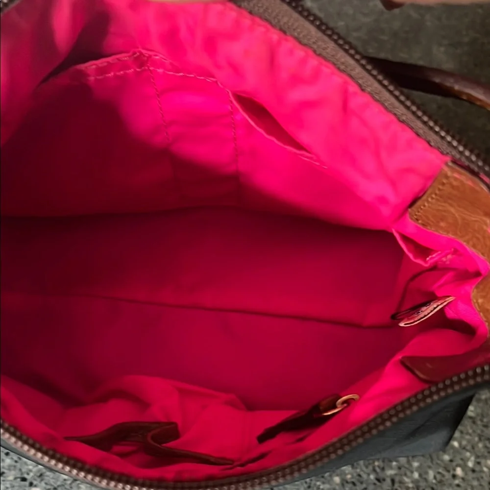 Dooney & Bourke Black Handbag with Brown Leather Strap and Hot Pink Interior - Picture 11 of 16